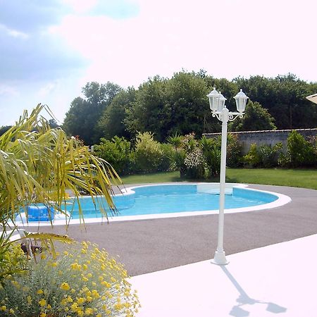 L'Oasis Bed and Breakfast Port-dʼEnvaux Buitenkant foto