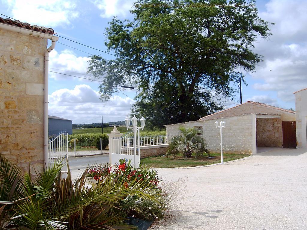 L'Oasis Bed and Breakfast Port-dʼEnvaux Buitenkant foto